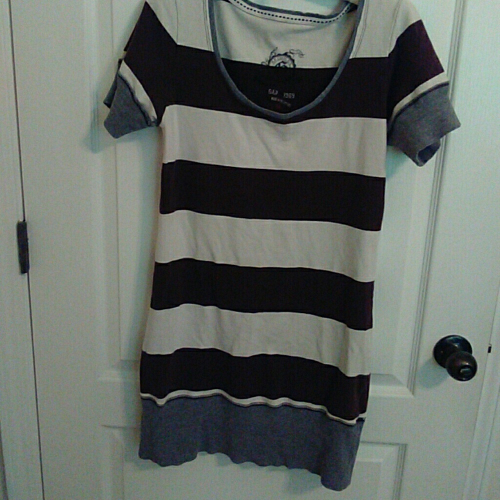 Gap wide striped tri-color tunic Medium