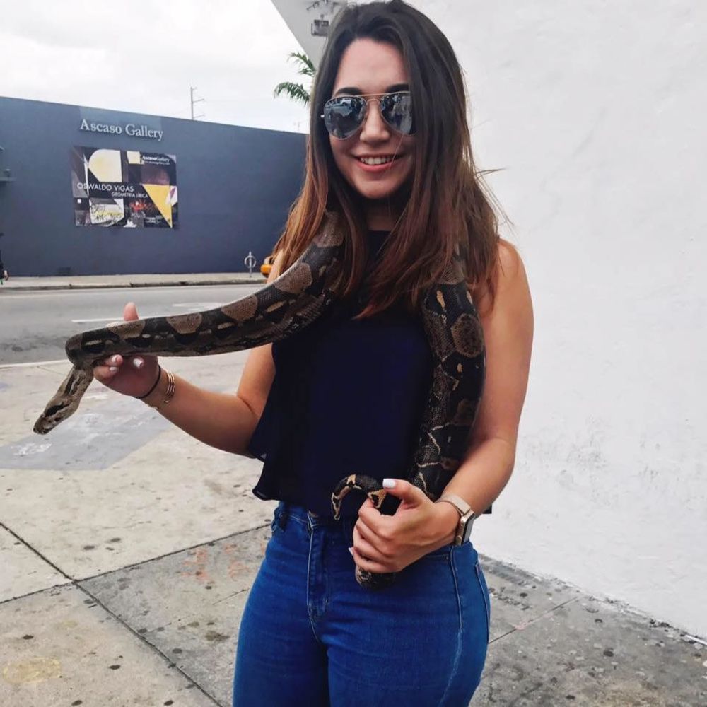 Meet your Posher, Emy