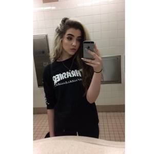 Meet your Posher, Sidney