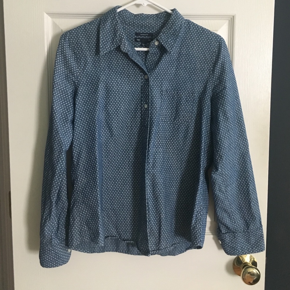 Gap boyfriend fit polka dot chambray shirt