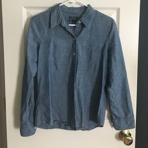 Gap boyfriend fit polka dot chambray shirt Gap boyfriend fit polka dot chambray shirt