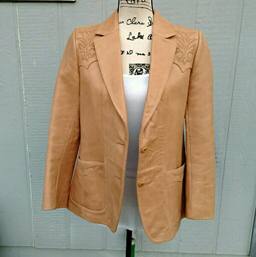 🎉HP🎉 Beautiful Tan Leather Jacket