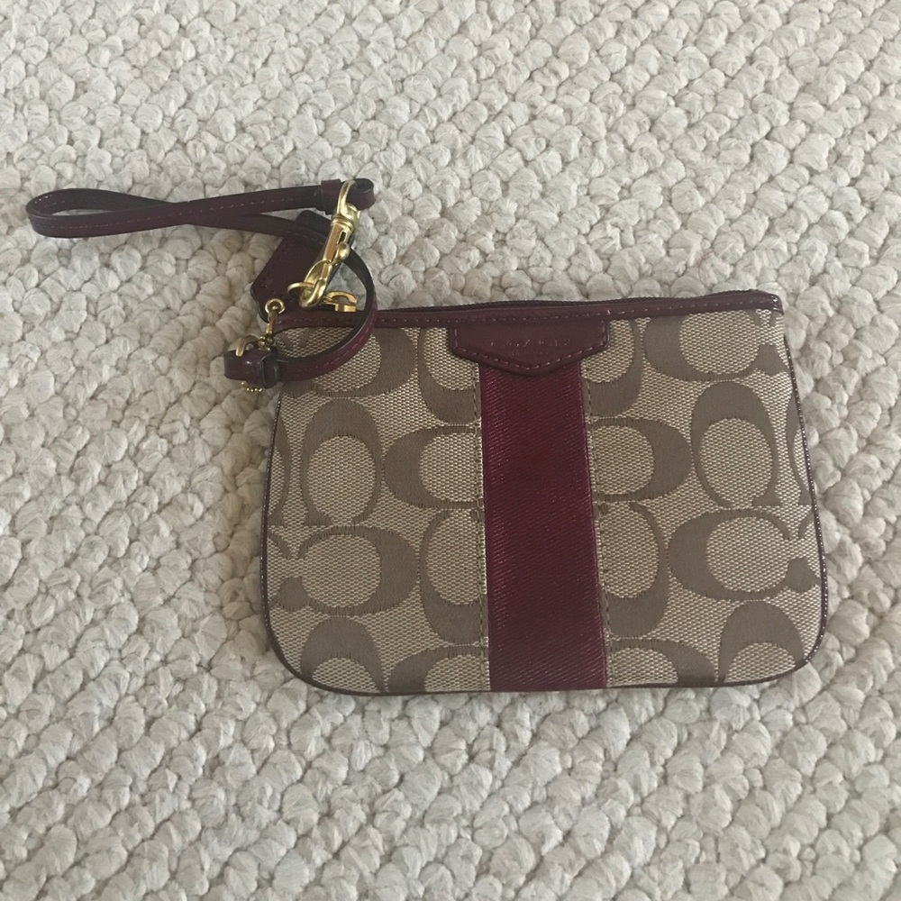 NWOT Coach Wristlet