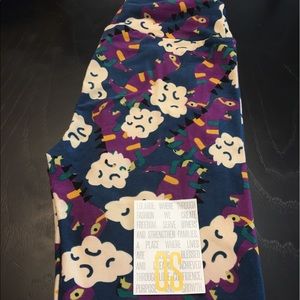 New Lularoe OS Size Dinosaur with Clouds Leggings
