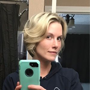 Meet your Posher, Leslie