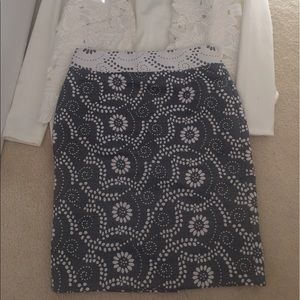 Banana Republic Pencil Skirt in Grey/White