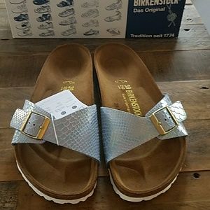 Birkenstock Madrid slides