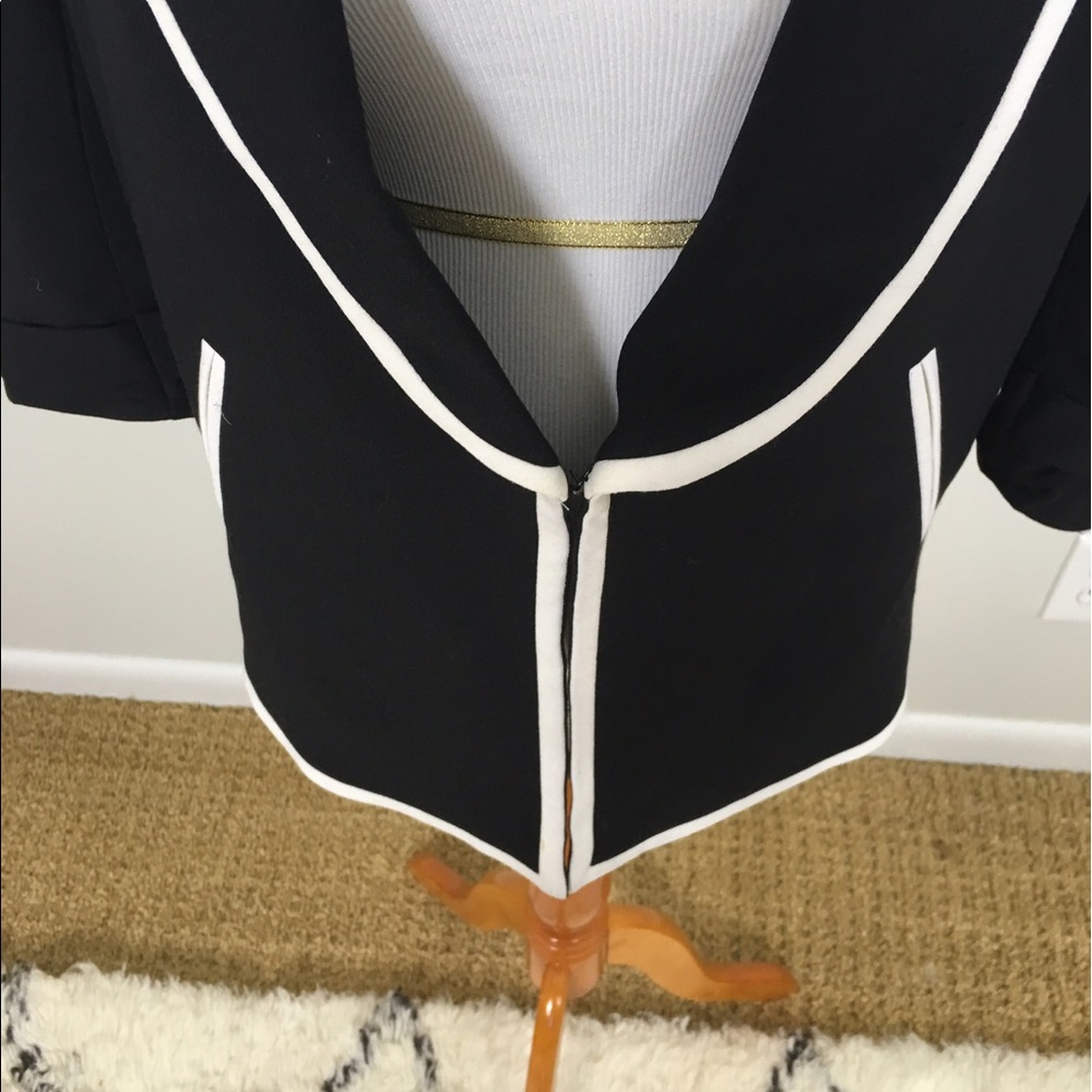 Forever 21 black with white piping work blazer - Picture 3 of 5