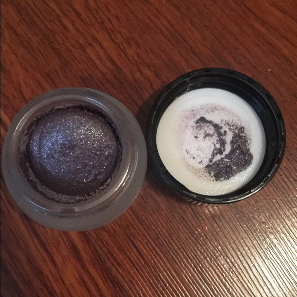 Younique Splurge Cream Eyeshadow