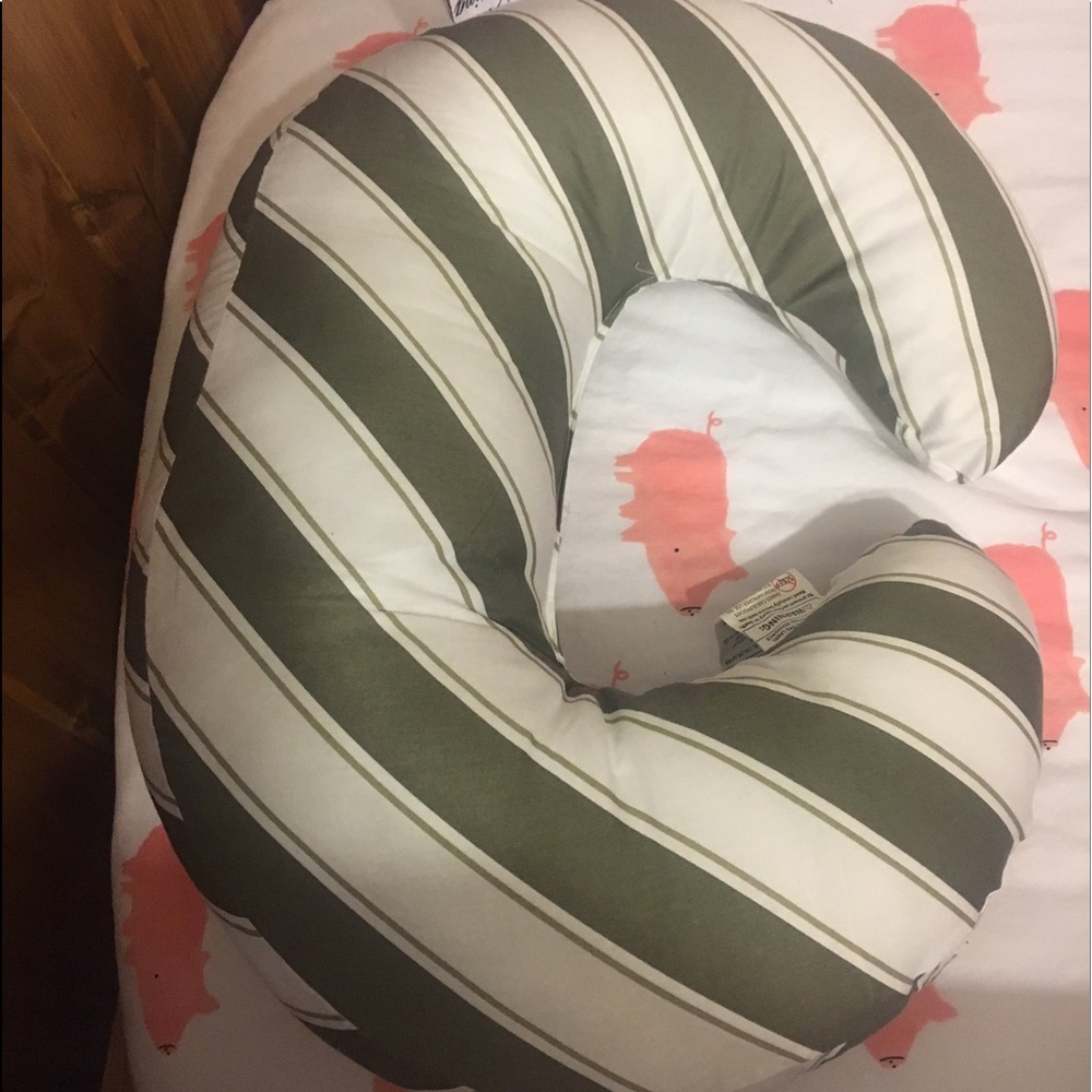 Nursing Pillow, NWT