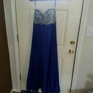 Strapless dress