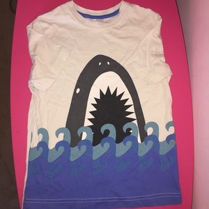 Hanna Andersson t-shirt. Size 130. Like new!