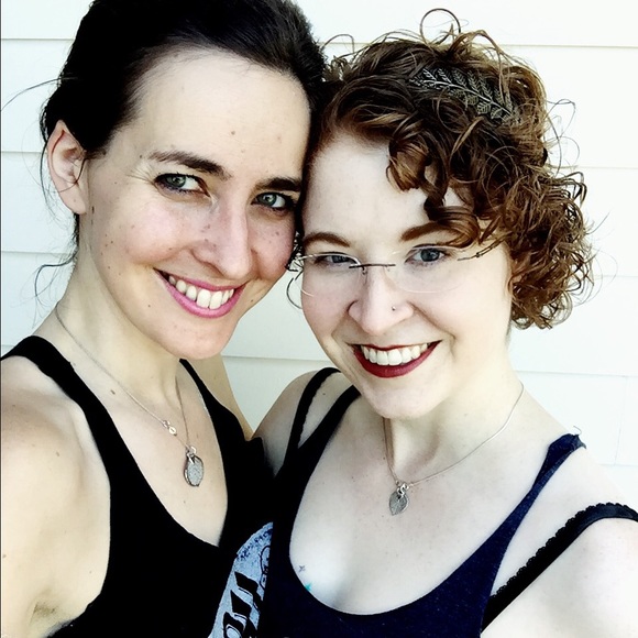 Meet your Posher, Kate - Picture 2 of 3