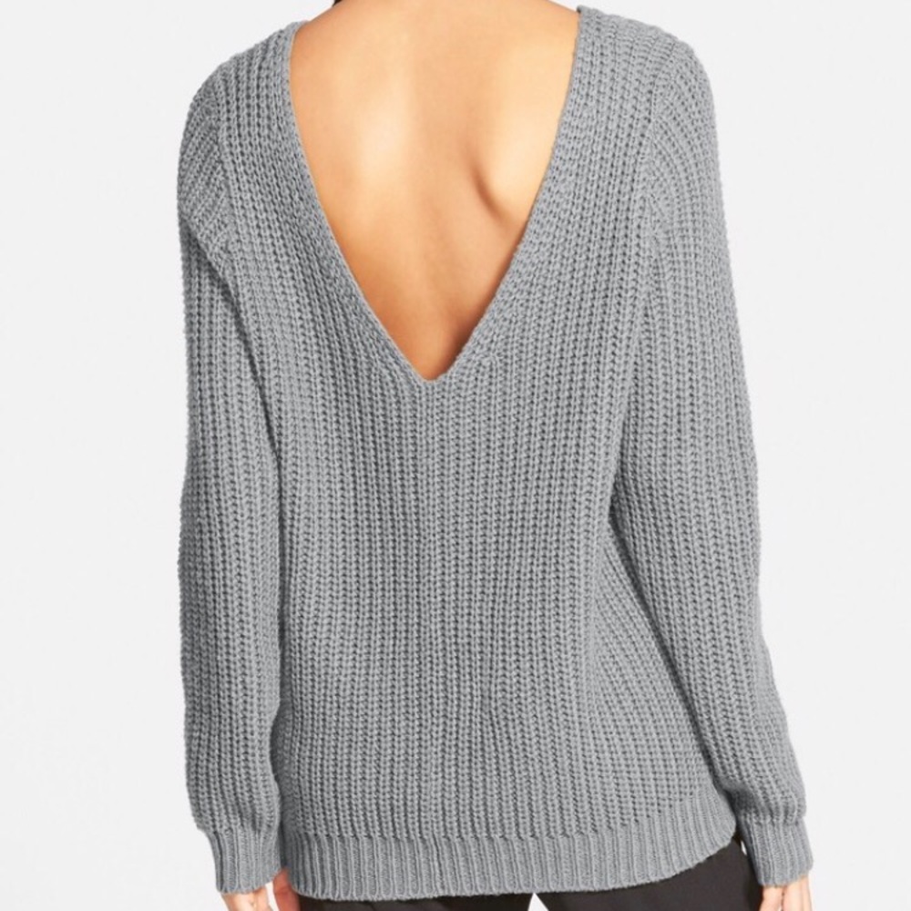 Nordstrom leith V- back sweater