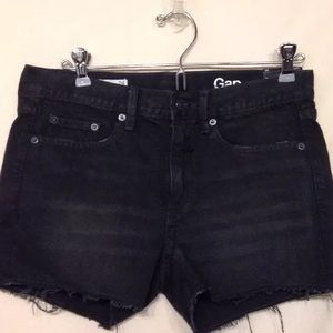 Gap black denim shorts size 24
