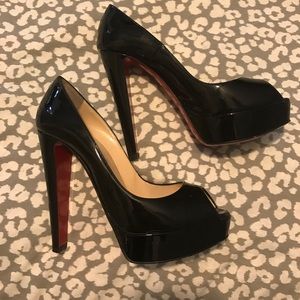 Authentic Christian Louboutin Altanana sz 39/7.5US