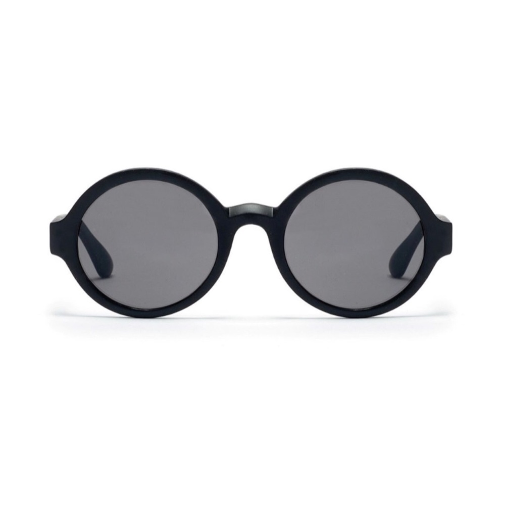 Matte Black Round Sunglasses