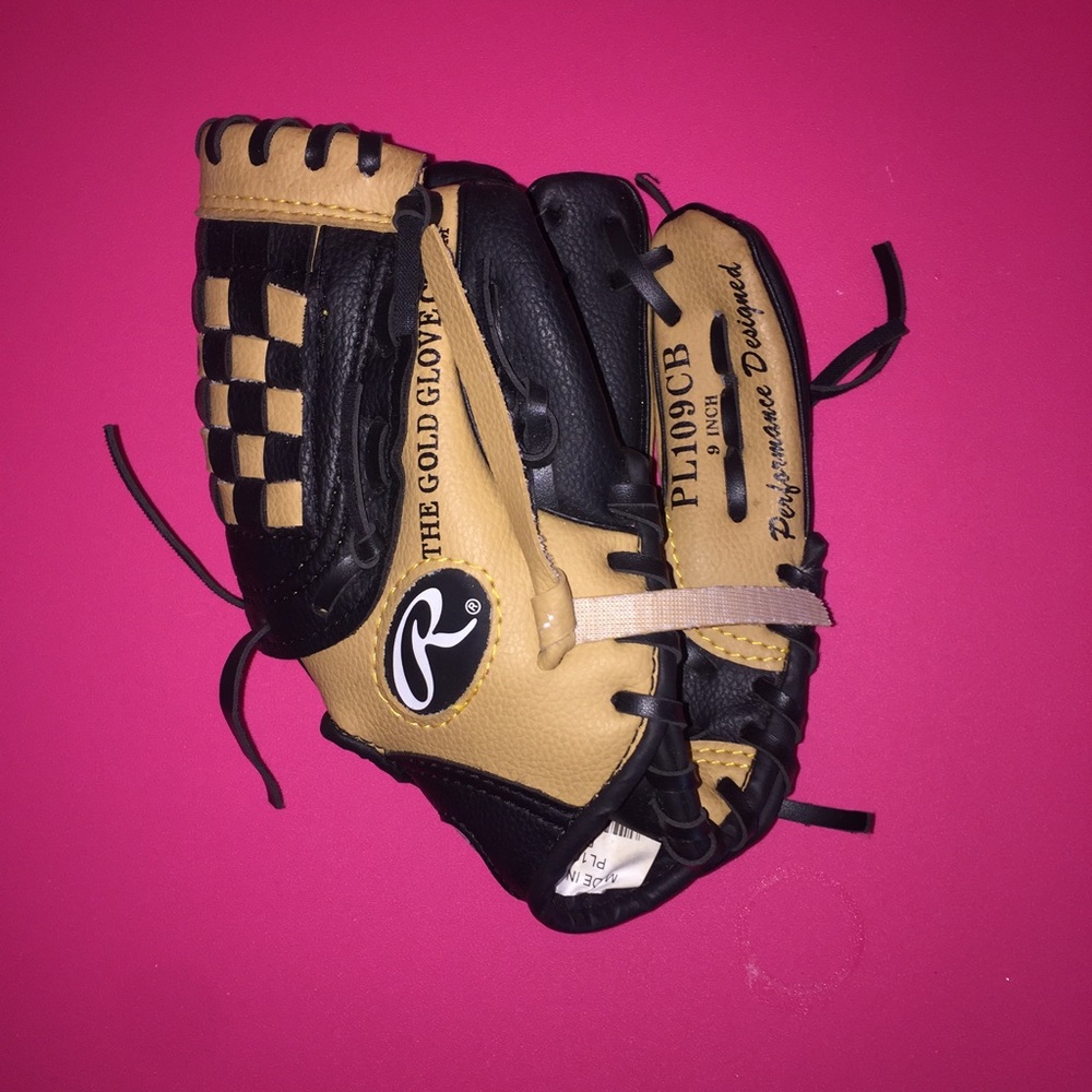 Baseball glove for left hand. Youth size 9.