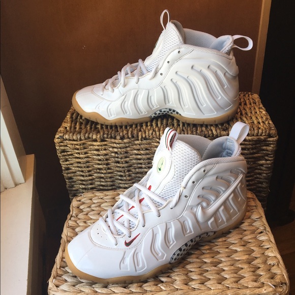 Nike Other - Nike Gucci Foams size 7Y