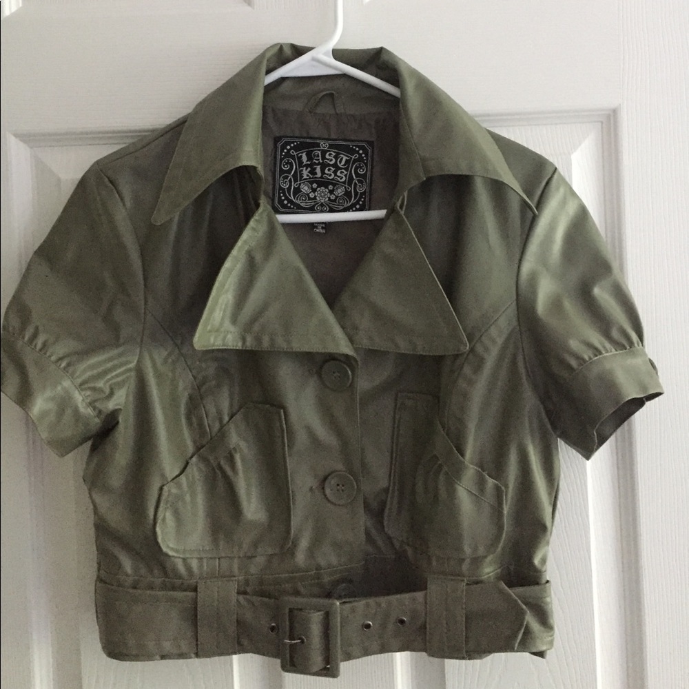 ⭐️Army Green Crop Top