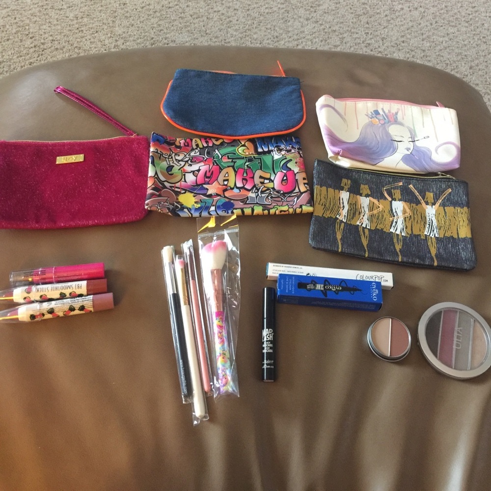 New make up! 5 new make up bags!
