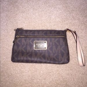 Michael Kors wristlet