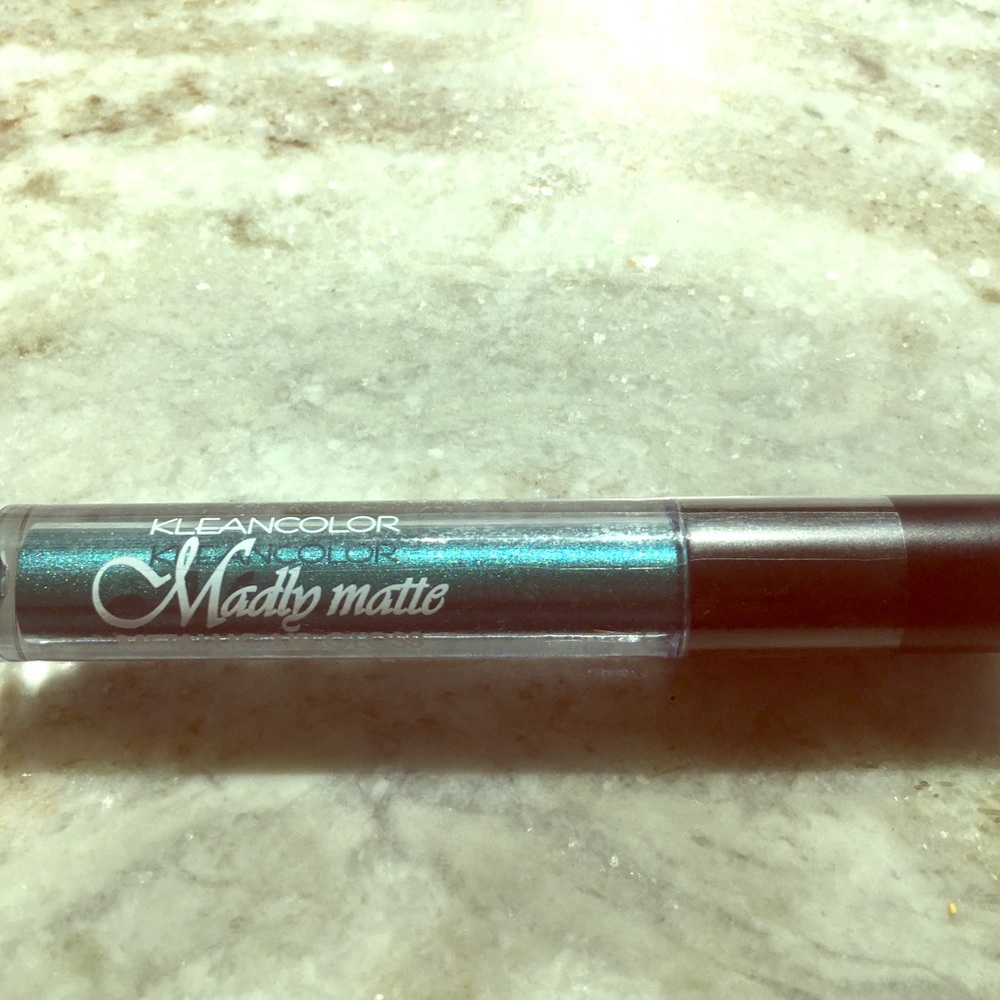 Madly matte lipgloss