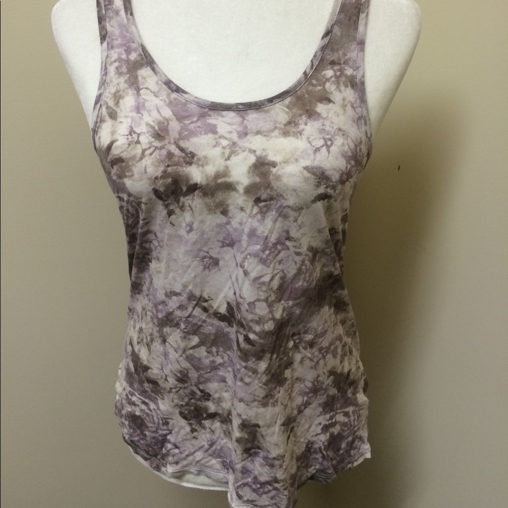 Beautiful marble tank from the brand mudd