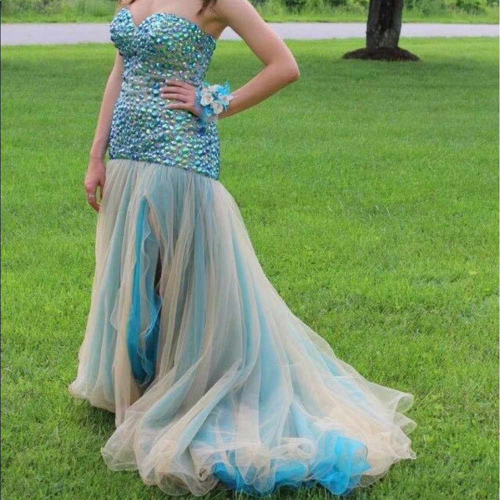 ‼️Sherri Hill Prom Dress‼️ lowered price