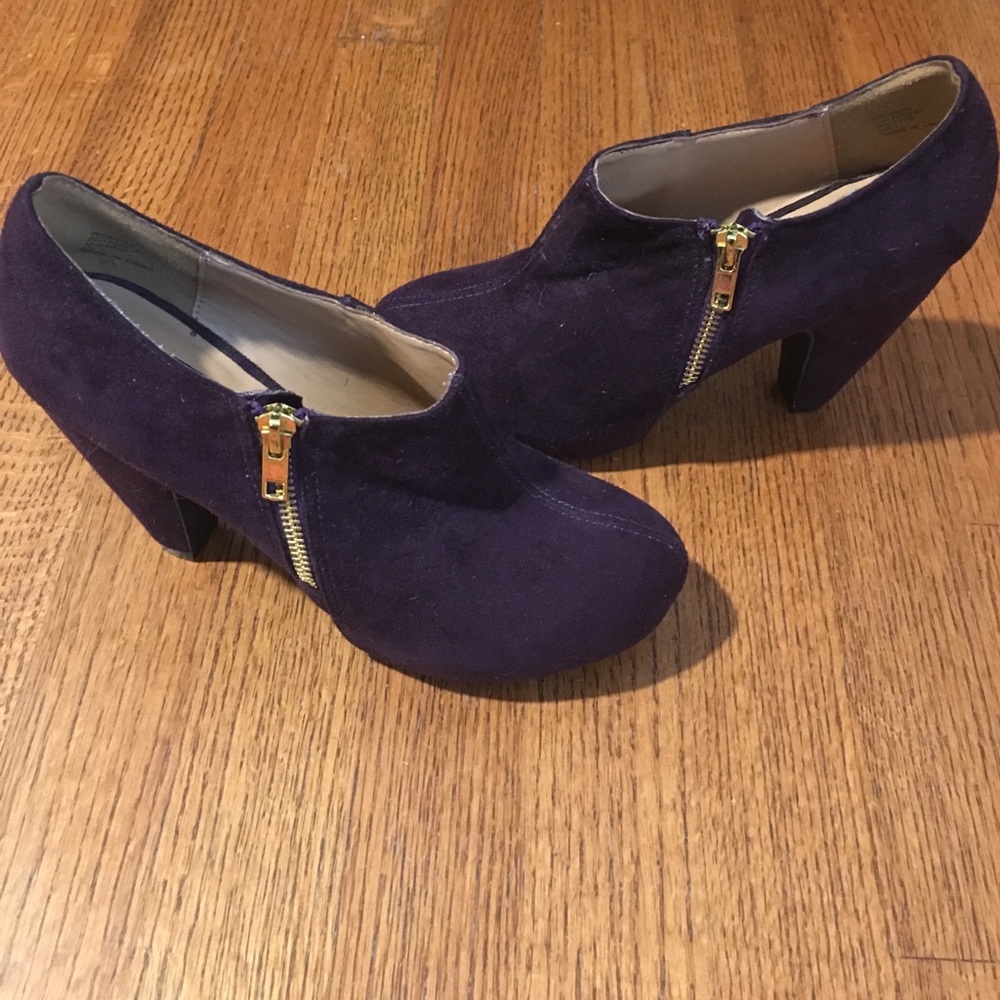 Dark purple suede booties