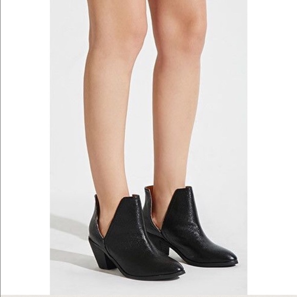 Western Shimmer Chunky Heel Cowgirl Bootie - Picture 3 of 7