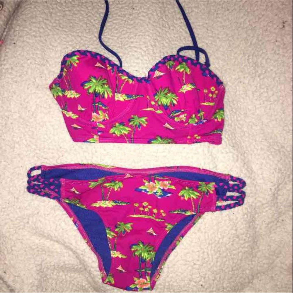 Hollister Bikini Set