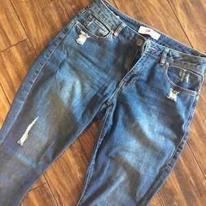 Cabi Distressed Jeans