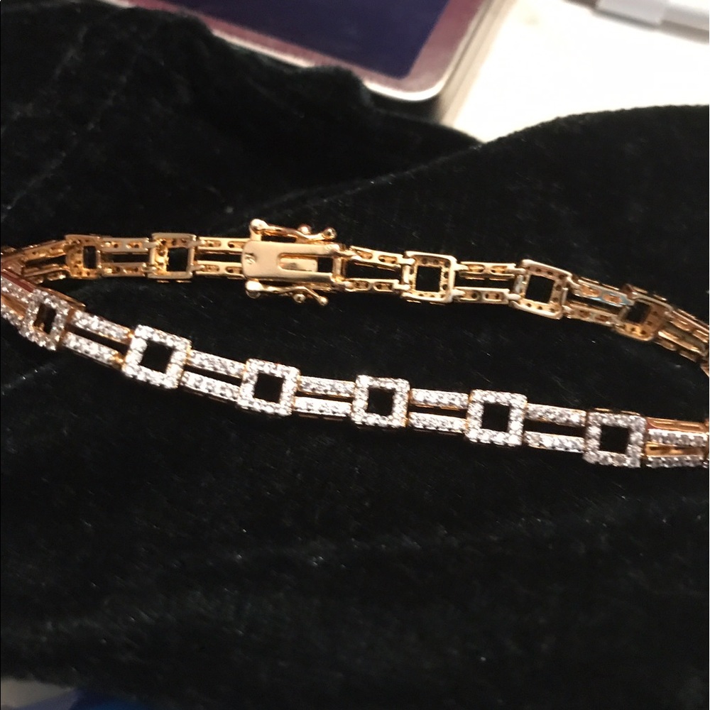 Gold bracelet