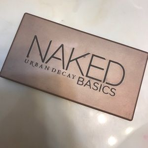 Urban Decay Naked Basics Eyeshadow Palette
