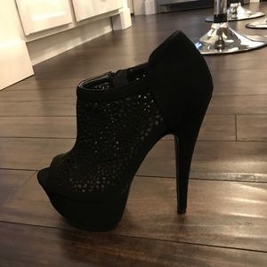 Charlotte Russe Size 7 Black Peep Toe High Heels