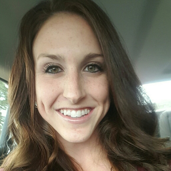 Meet your Posher, Kaitlyn - Picture 1 of 1