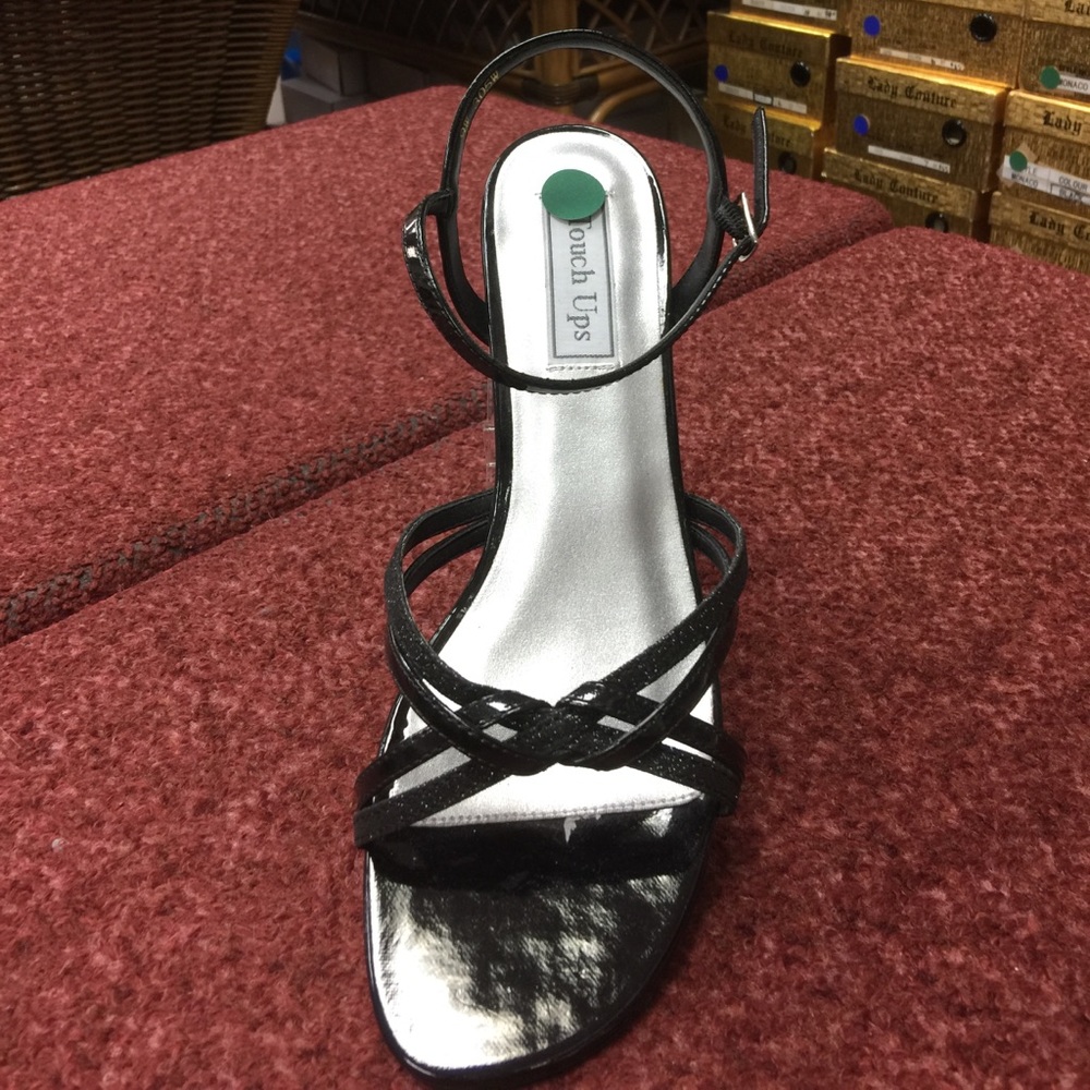 Shoe