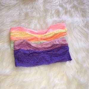 1 SIZE MED FLORAL LACE VS PINK BANDEAU.