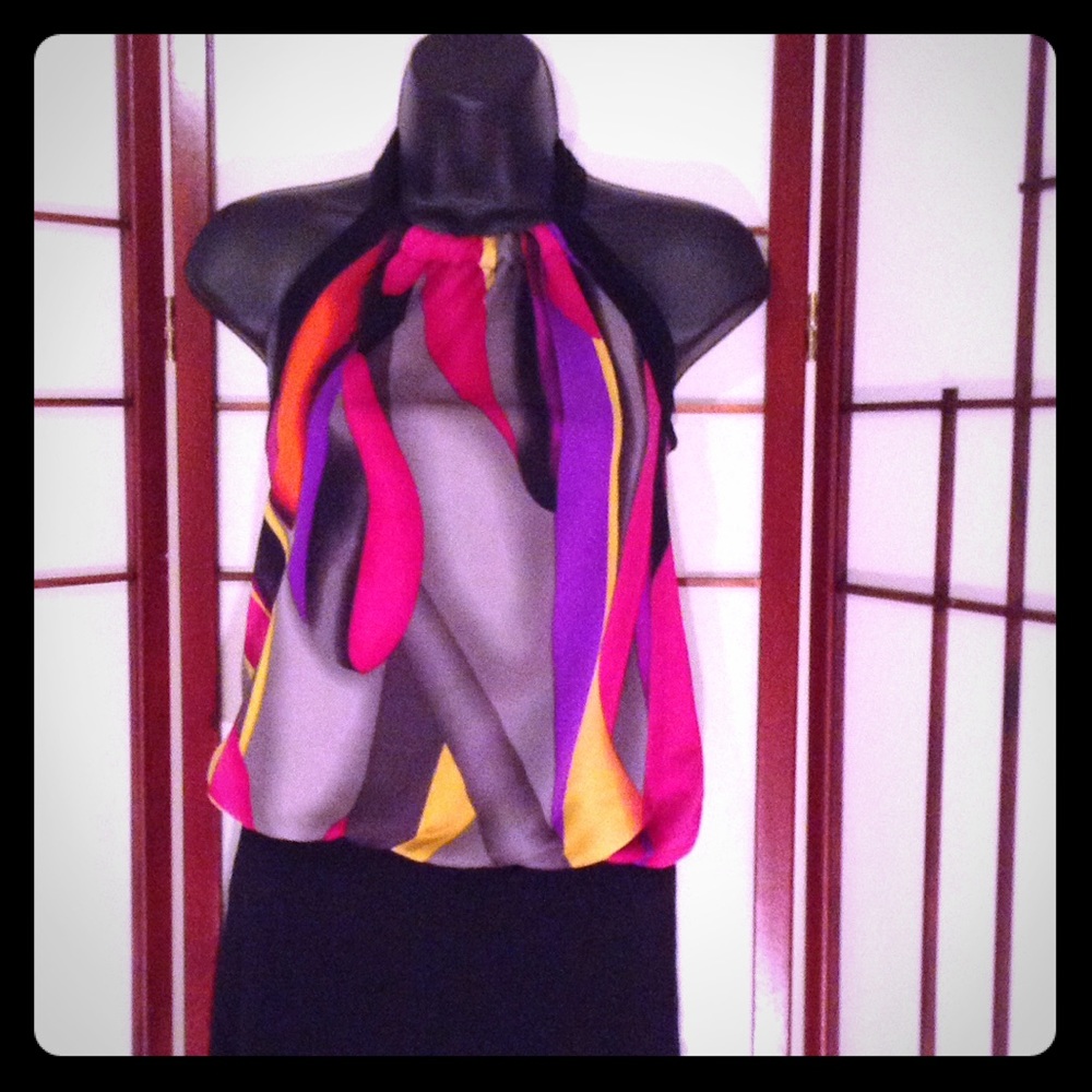Halter tie back top