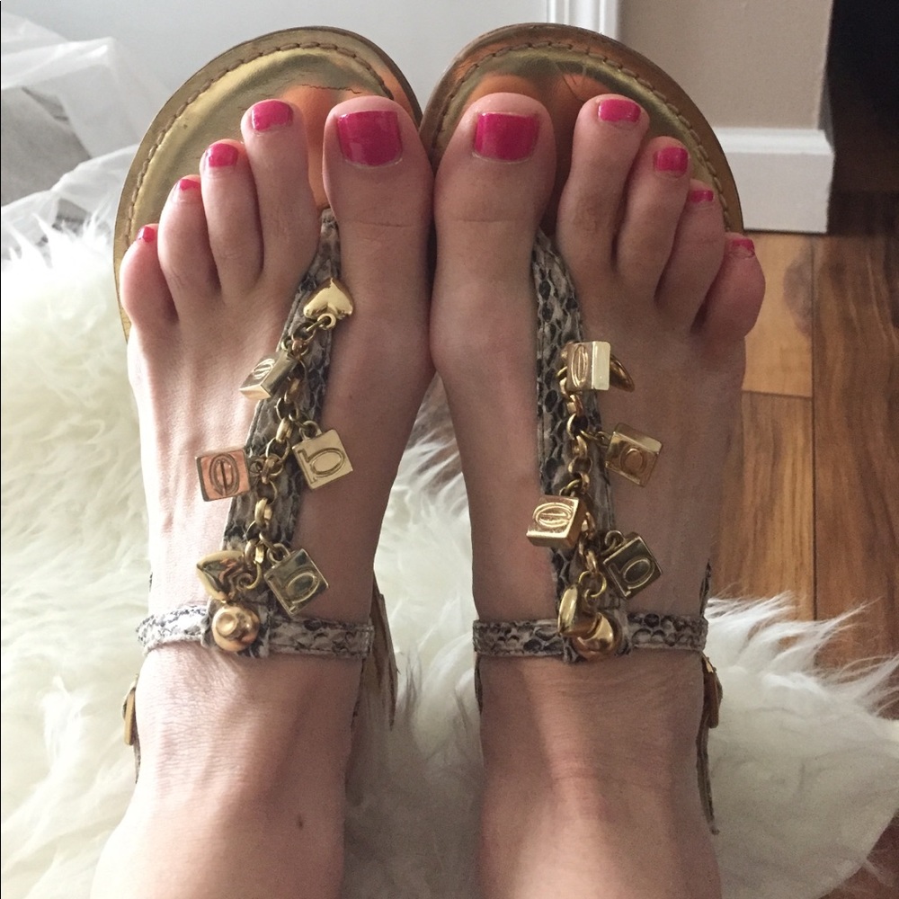 Bebe logo thong sandals