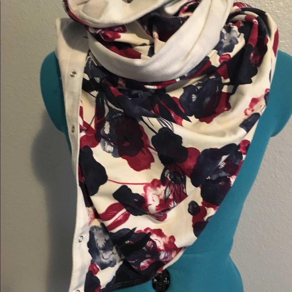 Lululemon vinyasa scarf