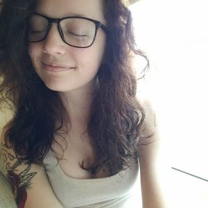 Meet your Posher, Maddie