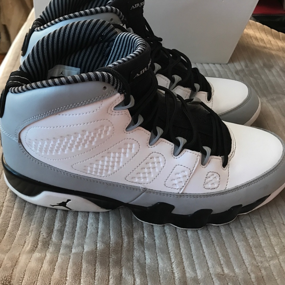 Air Jordan retro 9 men's 9.5
