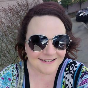 Meet your Posher, Joann