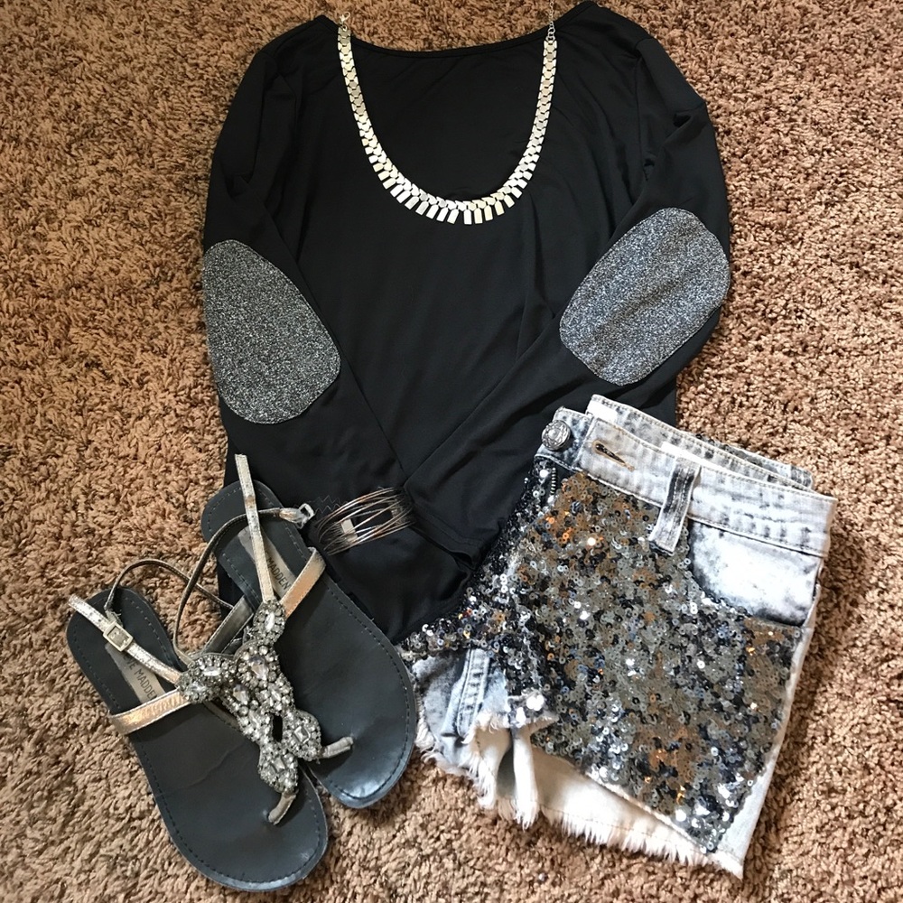 🖤Black top with silver glittery elbow patches🖤