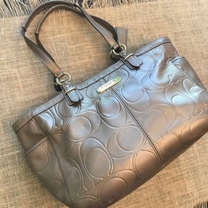 FINAL PRICE✨Beautiful gold leather Coach bag