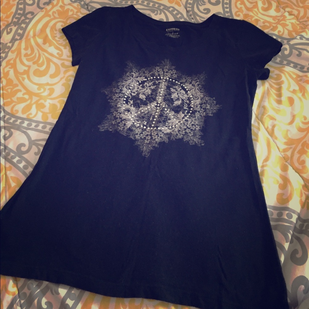 Express graphic tee