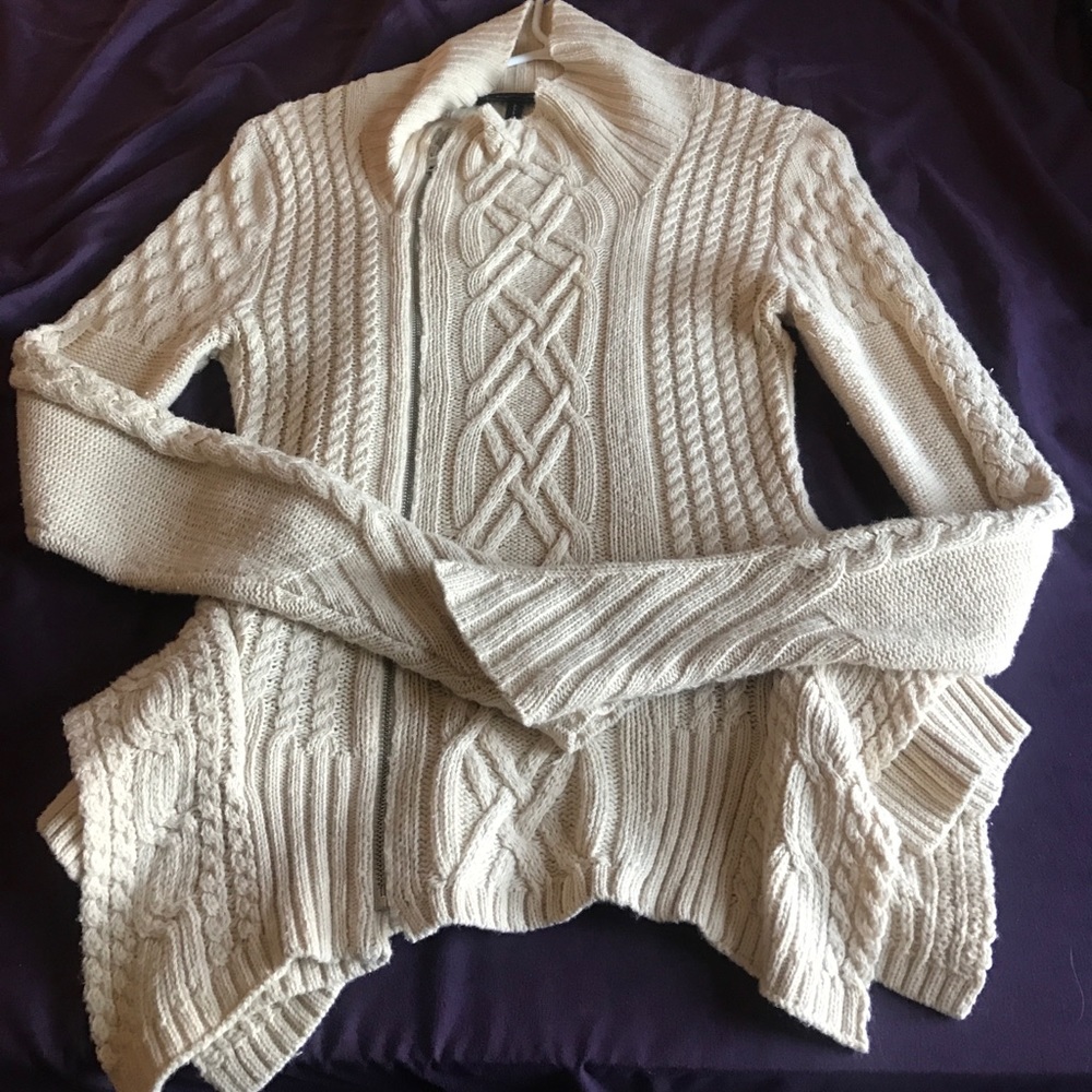 Bcbg max sweater