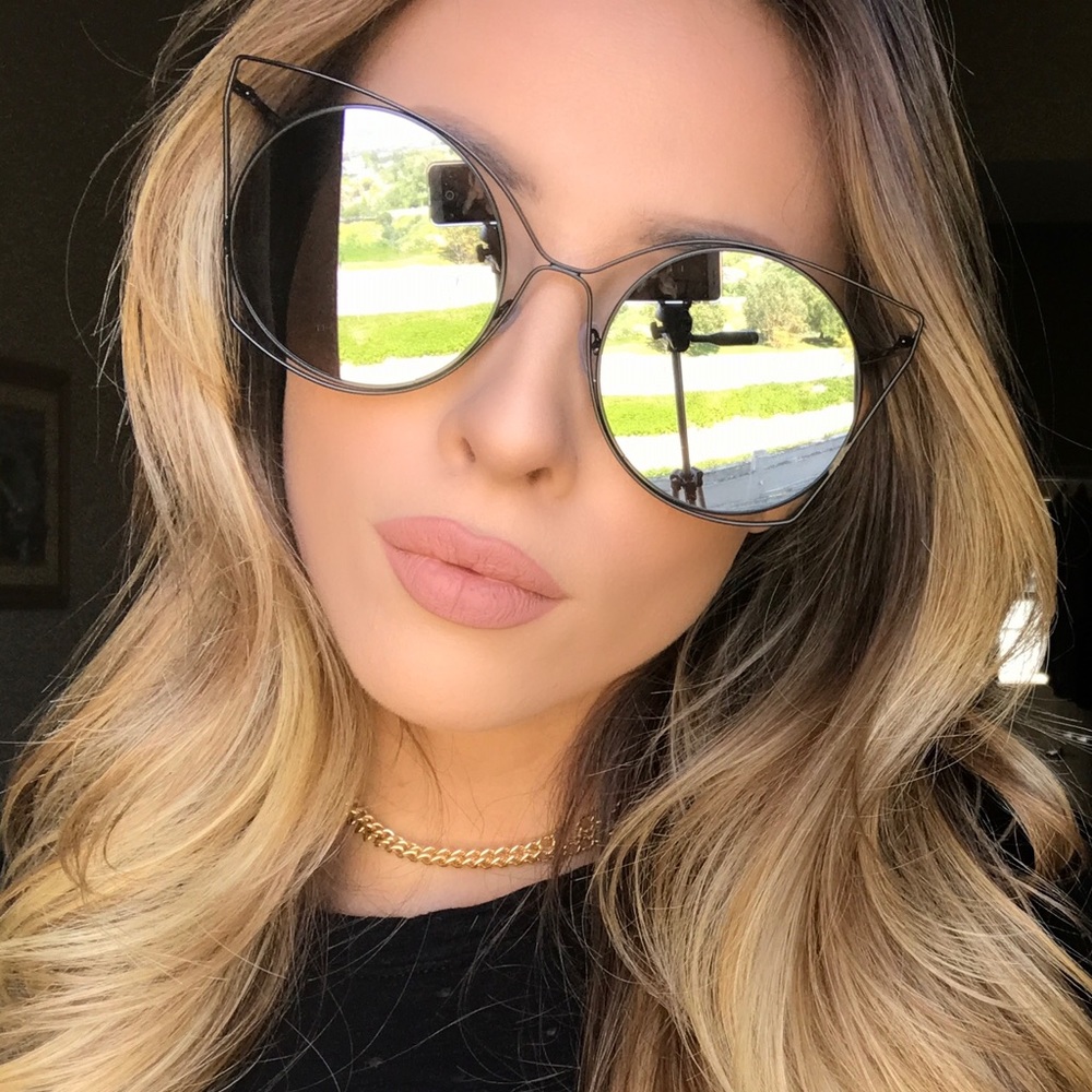 Cat eye sunglasses